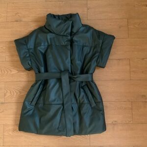 Women’s Black Faux Leather Puffer Vest Jacket L Oversized Belted Quilted